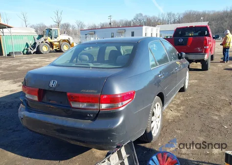 2003 Honda Accord 2.4 Lx z USA, uszkodzony, nr VIN 1HGCM56453A121356
